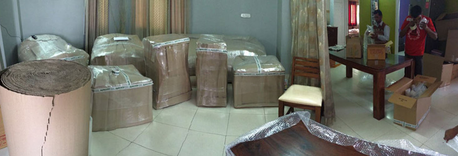 Universal Packers and Movers KR Purm Bangalore
